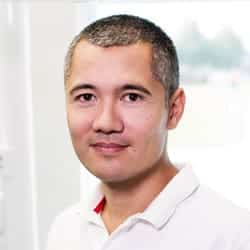 Portret van Jeroen Bakker uit Utrecht die een review geeft